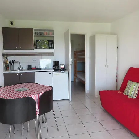 Studio Golf Avec Piscine, 7 Nuits Mini, 2 Personnes アパート *