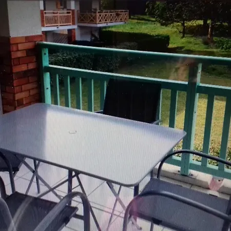 Studio Golf Avec Piscine, 7 Nuits Mini, 2 Personnes アパート ポルニック